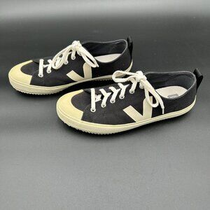 Veja Wata Canvas Low Sneakers Black/Cream Men's 10